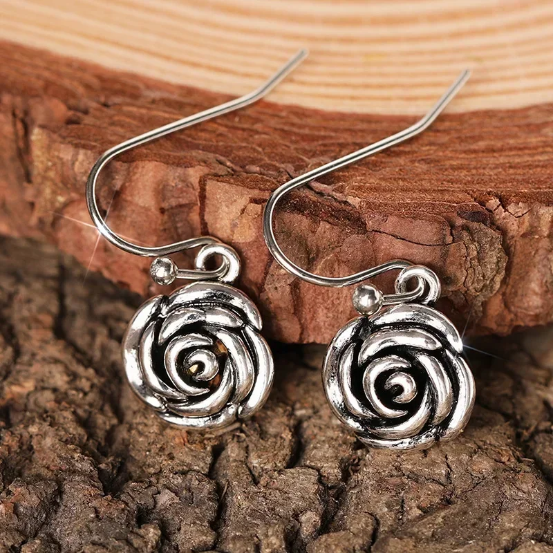 Women'S Accessories New Look - Novos Brincos Pretos Elegantes com Flores