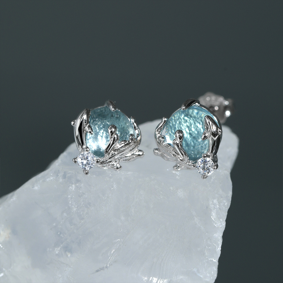 Brincos Elegantes F.I.N.S em P - Statement Earrings Oversized avaliação e preço